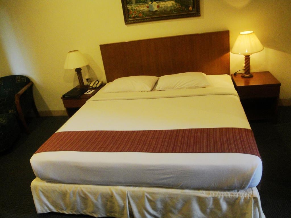Imperial Hotel Kendari Kamer foto
